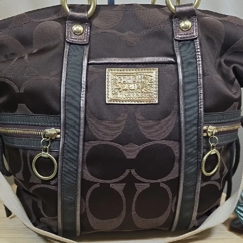 Coach Poppy Spotlight Tote and Matching Wallet
